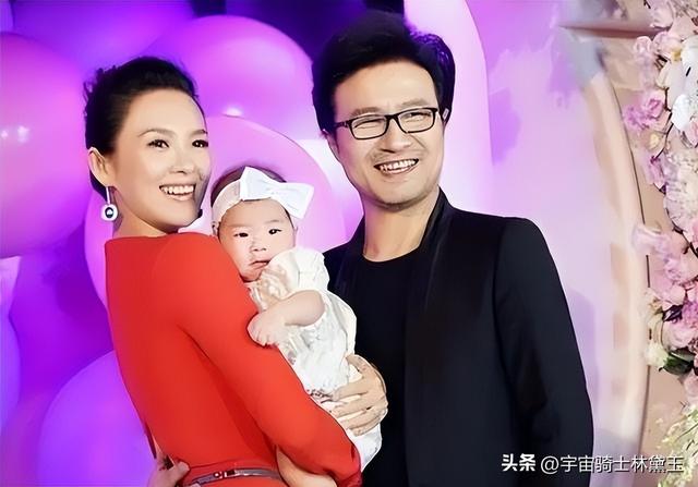 离春节不到两个月，46岁章子怡再次官宣喜讯，撕碎汪峰仅剩的体面