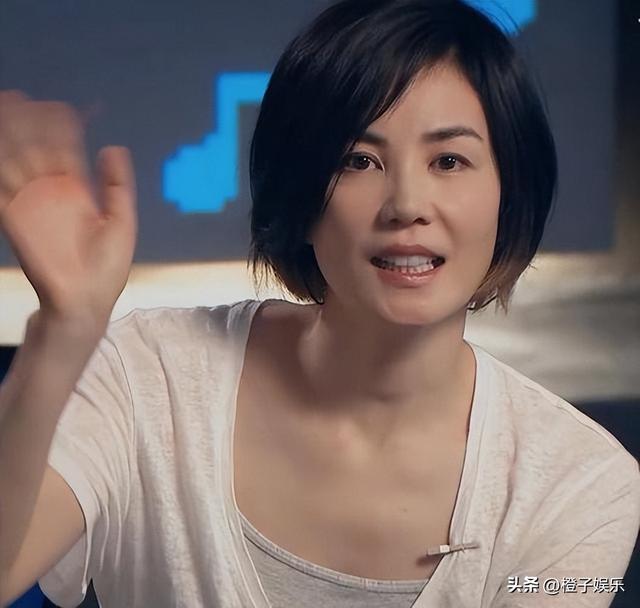 王菲和窦唯离婚26年，当初人人看好的一对，是怎么分开的？