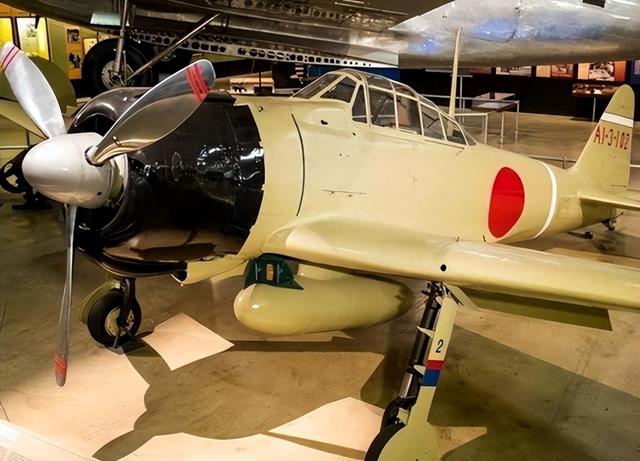 从遥遥领先中国到输得一败涂地，被美国活活整死的日本航空工业