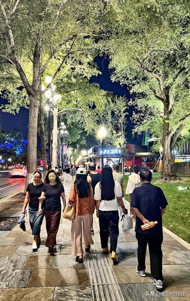 专题｜夜幕下的长春新民大街历史文化街区