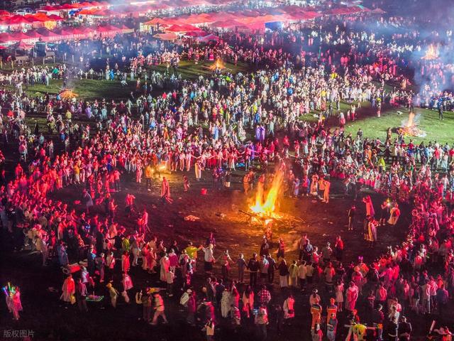 国内最宜居的城市之一，竟然不是大理，而是藏在贵州的大山里？