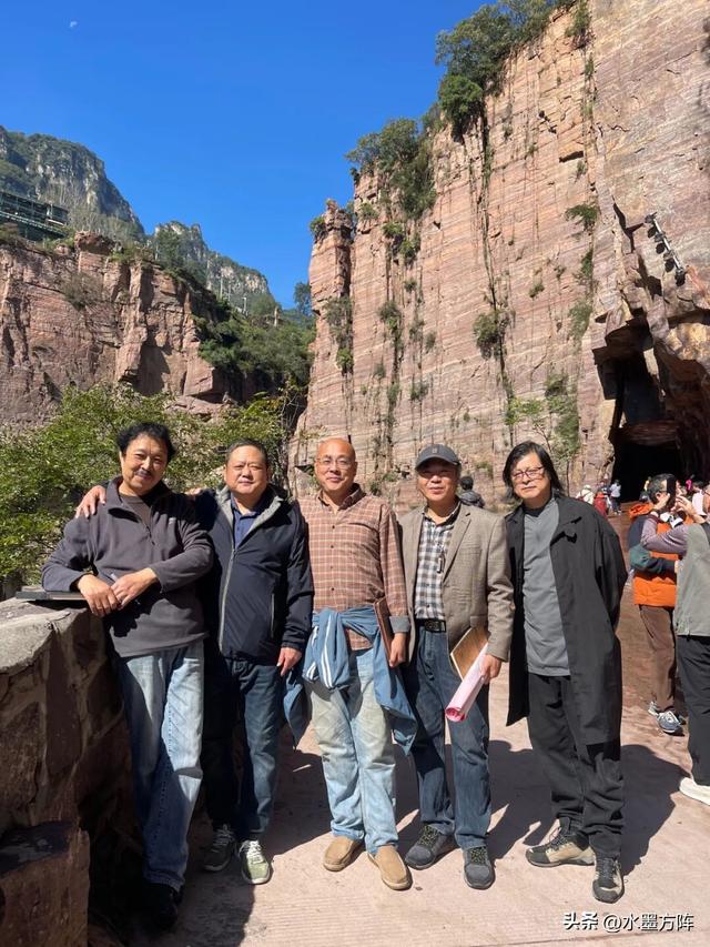 “自然观”名家采风与北京方阵艺术太行山写生基地挂牌