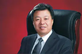 金融界的反腐风暴：武汉农商行原董事长徐小建堕落轨迹深度剖析图片