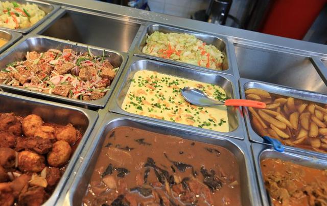 北京下了死命令	，2027年底前，所有中小学必须告别“校外配餐	”