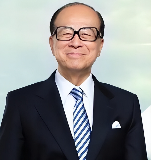 中美最关键一战降临，27号决战前，中方出手将军，李嘉诚如履薄冰