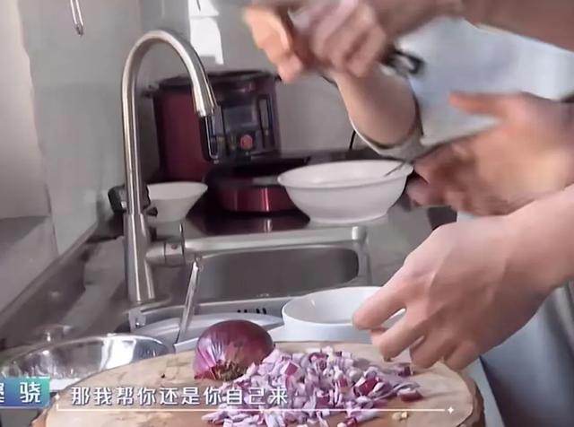 不会吧？恋爱时那么甜，现在也要离婚了？