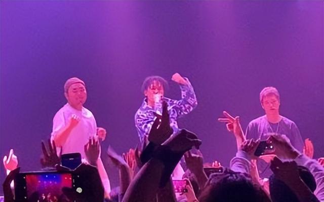 弃硅谷高薪不赚反出道？3人顶尖学府毕业搞说唱，9年巡演近百场