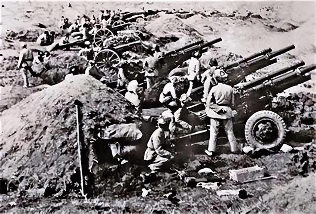 老蒋临死都想不到，最大的卧底不是吴石，而是天天陪他开会的他!