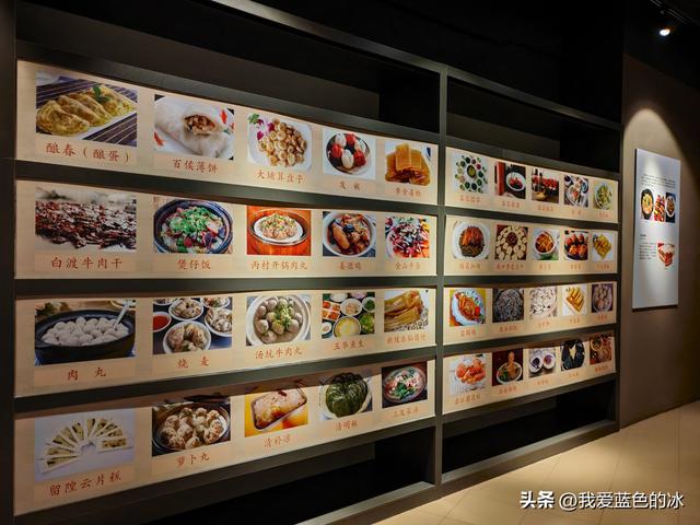 参观梅州市华侨博物馆