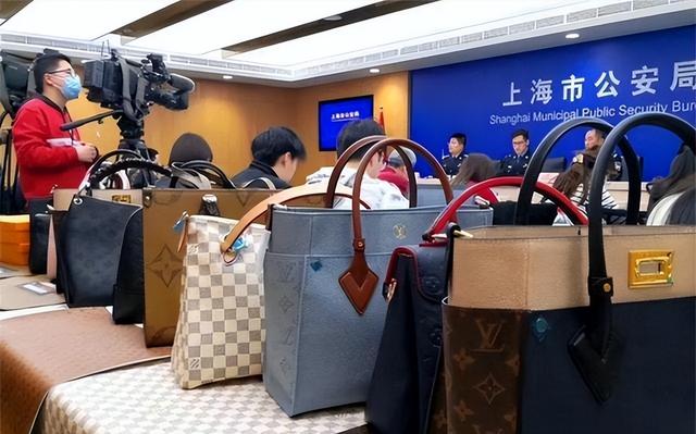 几乎全是假货！利润高达2400%，为何消费者还前赴后继争相购买？