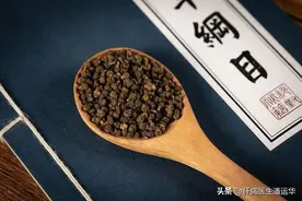 肝火旺又瘀堵的人，睡前用好这株“灭火草”，温和清火不伤身！图片