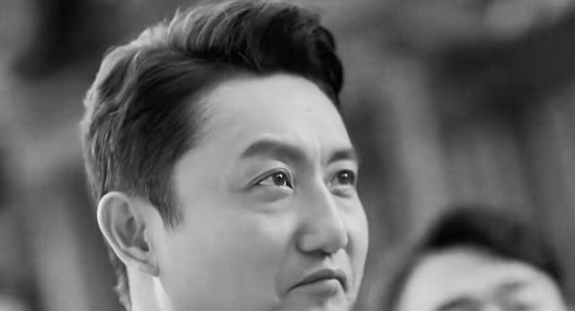 《隐锋》贾云武服毒自尽前留供词	，才懂他愚忠终成一场笑话。