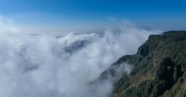 乌蒙大草原：邂逅静谧诗意的云端仙境