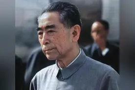 1975年，黄维特赦出狱，谈起坐牢还能吃到肉时：我真对不起这个人图片