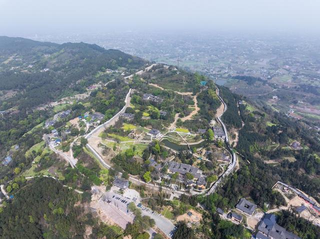 四川隆昌云顶寨，距今已有600多年历史，被誉为“川东第一寨”