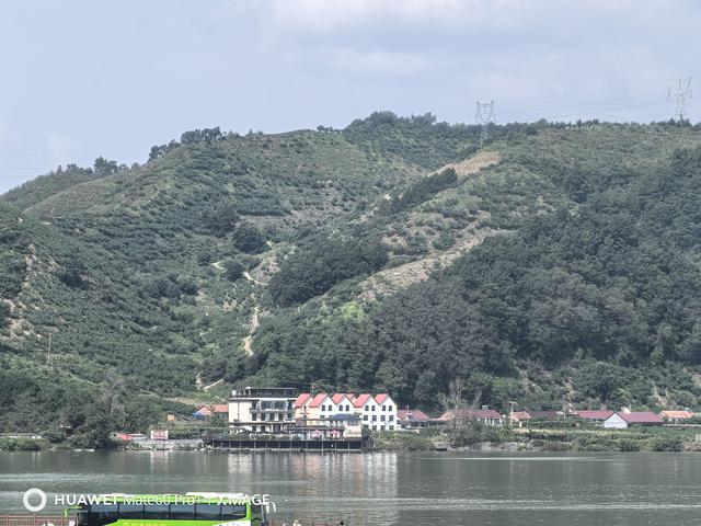 又爬虎山长城知难而退，再游河口断桥故乡情深