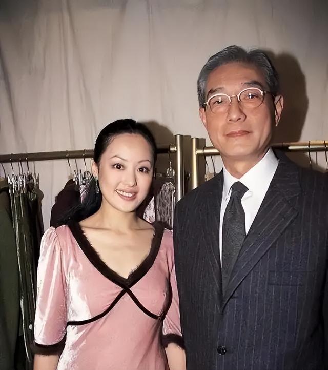 45岁仍拍三级片追求刺激？从亿万富豪再到烂片女王，她在追求什么