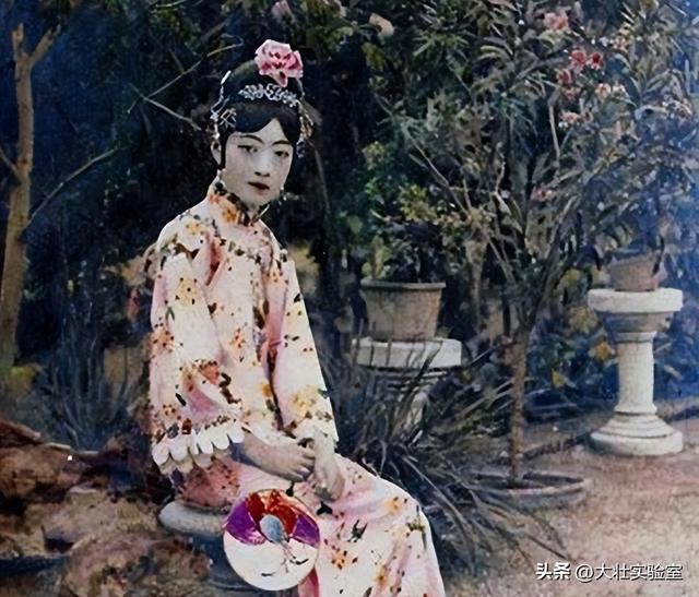 这就是汉奸川岛芳子真实模样，被日本养父玷污	，为何甘愿当汉奸?