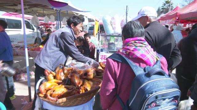 嵩明周六街子烟火浓：古街藏底蕴 新路焕生机