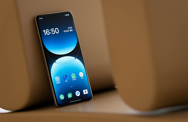 2025公认“高配低价”的16GB+512GB手机，3款价真香，用到2031年