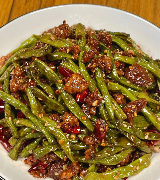 全家都爱吃的家常小炒，简单一炒，鲜香入味超下饭