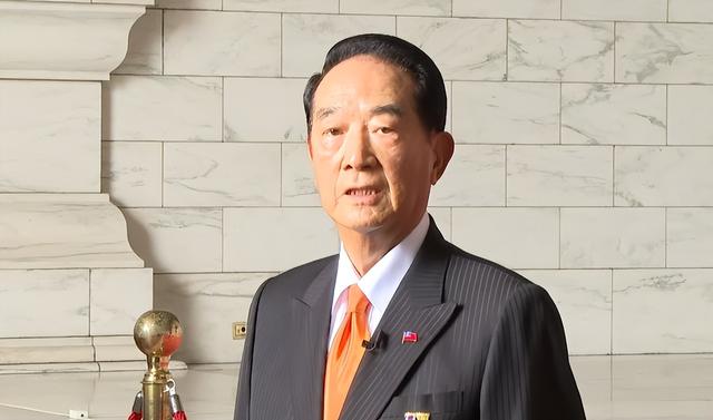 民进党破大防！洪秀柱不但出席阅兵，座次还不简单，宋楚瑜提要求