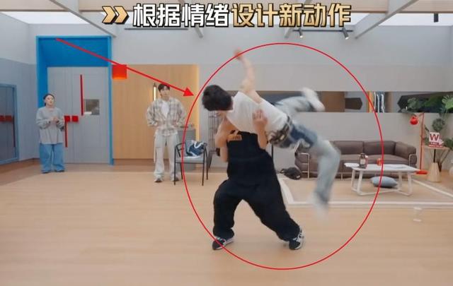 张晋何止是心脏支架，曝光其一身病，唯恐蔡少芬“老妻送少夫”