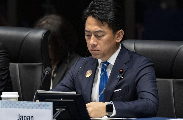 48小时已过，中国战区亮刀，对日称呼有变化	，美国紧急表态不参与