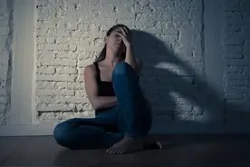 遇到的两个不能怀孕的女生，她们的命运好像都不太好，图片