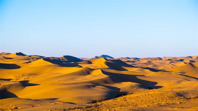 跟着赛事游巴彦淖尔｜2026足球狂欢季，解锁河套潮酷玩法