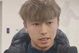 国足VS巴林：大变阵 颜骏凌顶替王大雷 杨明洋坐镇中场 两大新星冲锋图片