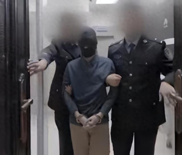 反华势力？南京设计师诋毁九三阅兵，老板出面狡辩，涉事公司被扒