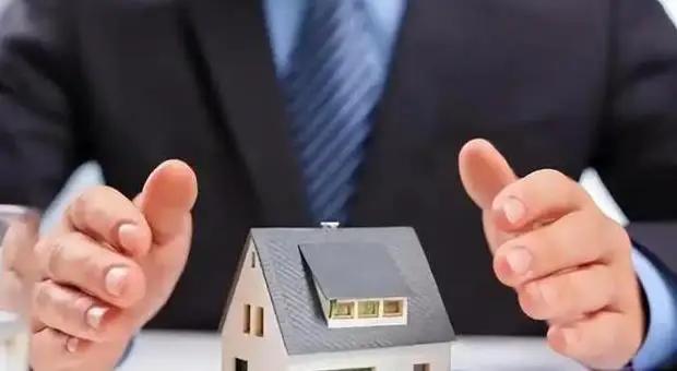 大家提前做好准备：因为大家都没钱	，社会上已经发生了4大变化