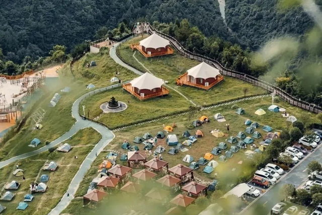乡游黔中 · 花溪区 街上村丨云端避暑记，红村星河入梦来