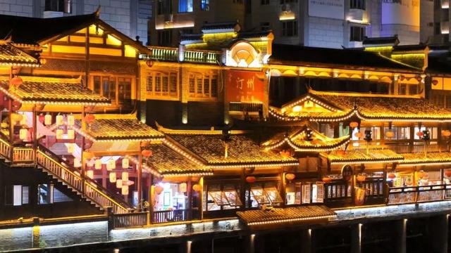 长汀：暑期文旅市场热力持续 千年古城“夜”态焕新引爆假期尾声