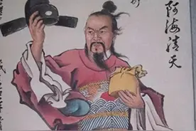 1966年，海瑞的墓地被挖掘，尸骨被焚烧，挫骨扬灰图片