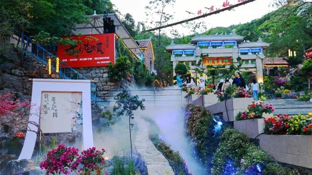 2025 文旅 “顶流” 密码：八大新晋网红项目的爆火路径