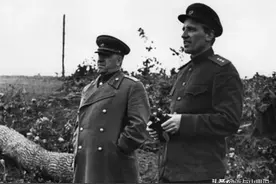 维斯瓦河奥得河战役，苏军220w万人打穿德军七道防线，抵达柏林。图片