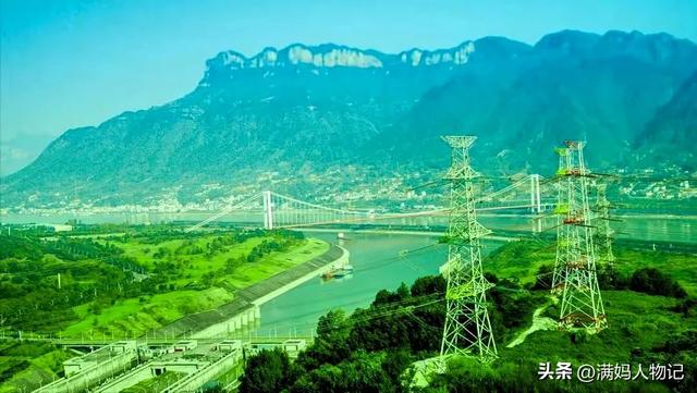 三峡大坝 “账本” 曝光：运行了 20 余年，2500 亿投入如今回本了吗？