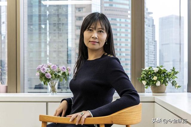 百亿私募女王李蓓，被流量耽误了？曾靠网红出圈，如今跌下神坛！