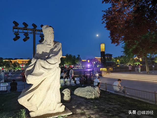 大唐不夜城，地摊文化天花板，估计大唐也没这么热闹