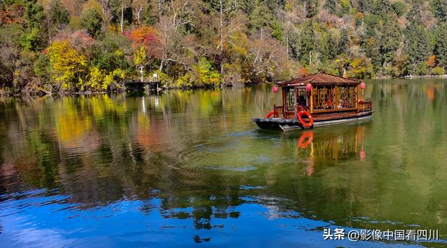 四川九寨沟：甲勿池金秋好风光
