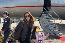 谢霆锋和俩儿子乘私人飞机出国，王菲没来，妹妹及神秘妹夫疑露面图片