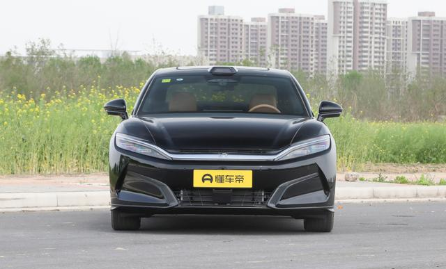 满油满电跑2100KM！比亚迪DM-i技术拿到了科技特等奖