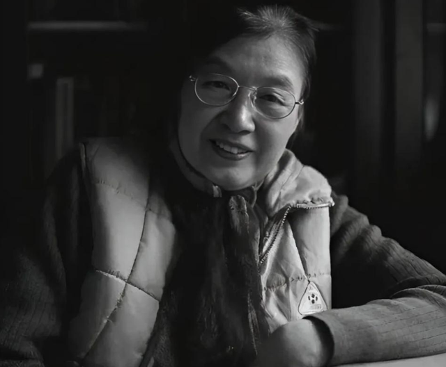 她38 岁当上北京市委书记，3年后被撤职，晚年享受什么待遇