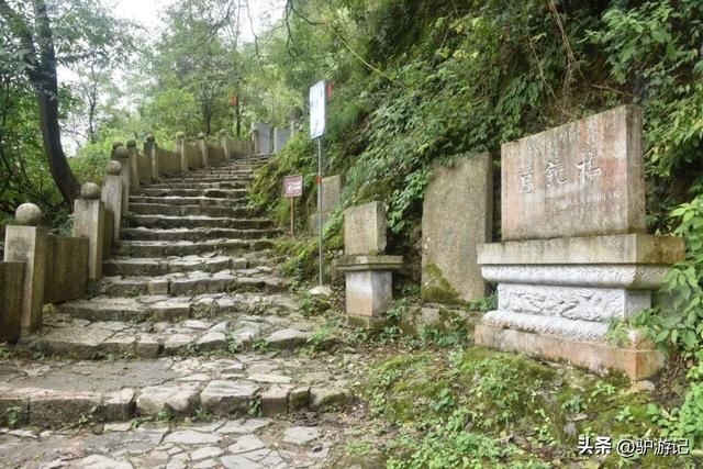贵州古桥界的顶流，400年后坚固如初，却被称为豆腐桥！