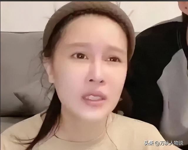 有钱有什么用?68岁赵本山近况曝光，三人打伞伺候，女儿是心头病