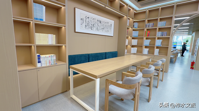 柞水县图书馆新馆开馆