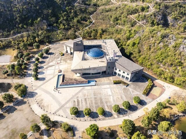 自驾营地：广西桂林市免费床车房车自驾露营地停车场主要景点美食