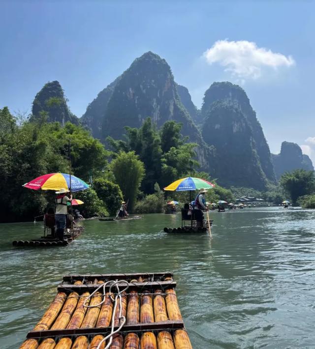为何中国人在节假日都不愿意去旅游了，反而选择待在家中？